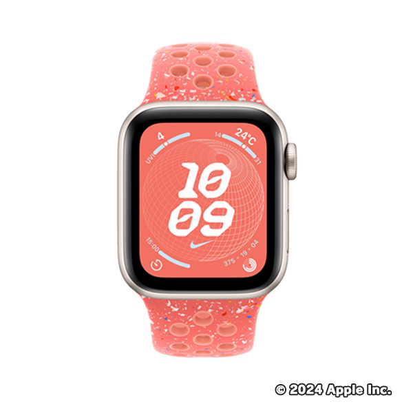 Apple Watch SE (GPSモデル) - 40mmスターライトアルミニウムケースとマジックエンバーNikeスポーツバンド – S/M