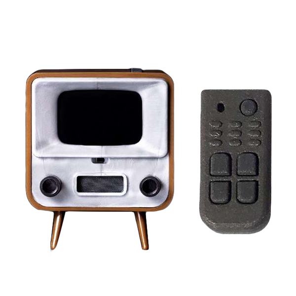 指先サイズなのにちゃんと映る！ ミニチュアテレビ TinyTV 2 クラシック＋Tinyリモコン